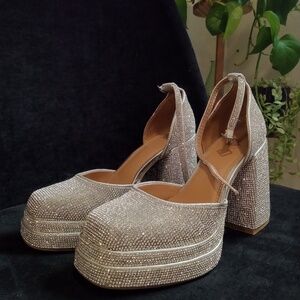 Women's Bianca Rhinestone Platform Pumps - Wild Fable Silver